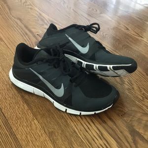 Nike Free Run 5.0 Mens size 9 sneakers (Used Great condition)